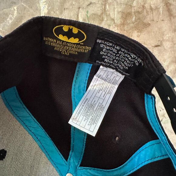 Batman Steel Logo Blue Black Snapback Hat Dark Knight DC Comics - Picture 4 of 4
